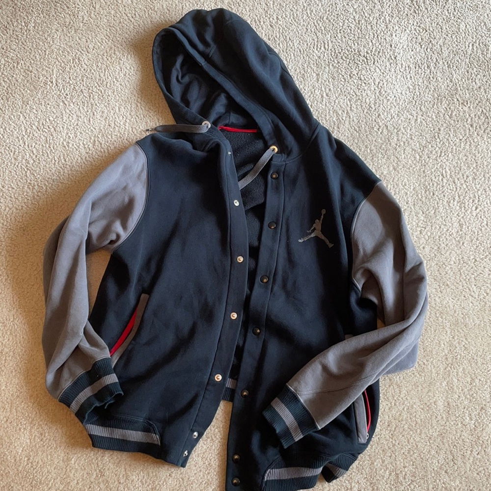 XL Jordan zip up